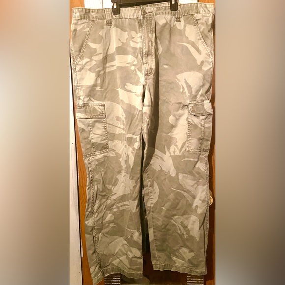 Wrangler Other - camo cargo pants